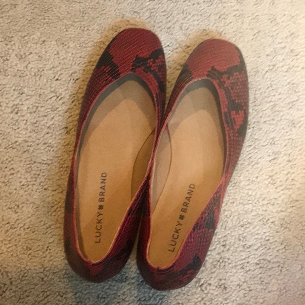 Lucky Brand Red Snakeskin Flats